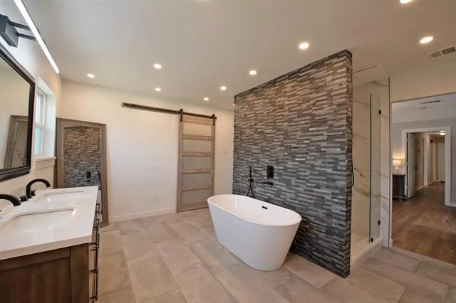 Photo of 828 Norton Circle