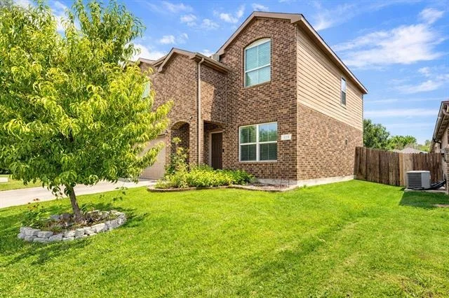 Photo of 616 Cameron Way