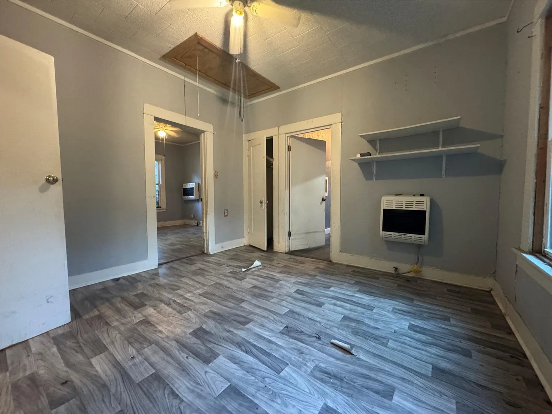 Photo of 2721 Homan Avenue
