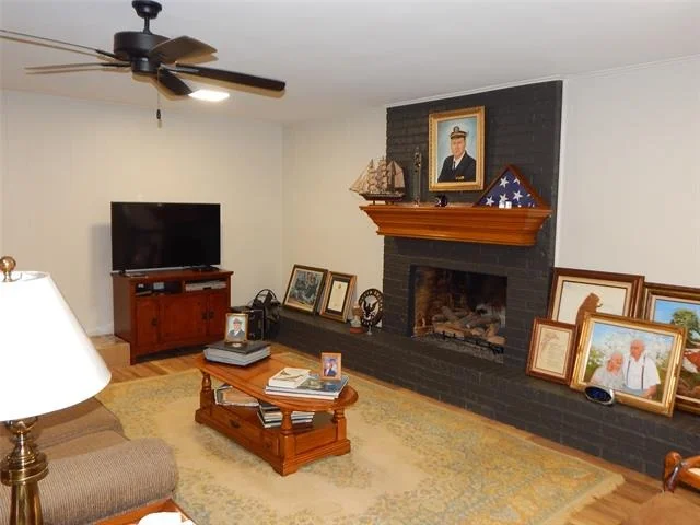 Photo of 517 RONNETTE Drive