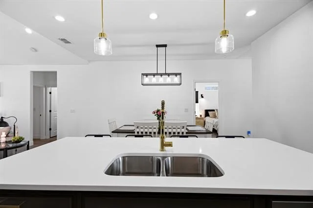 Photo of 200 Walnut Street