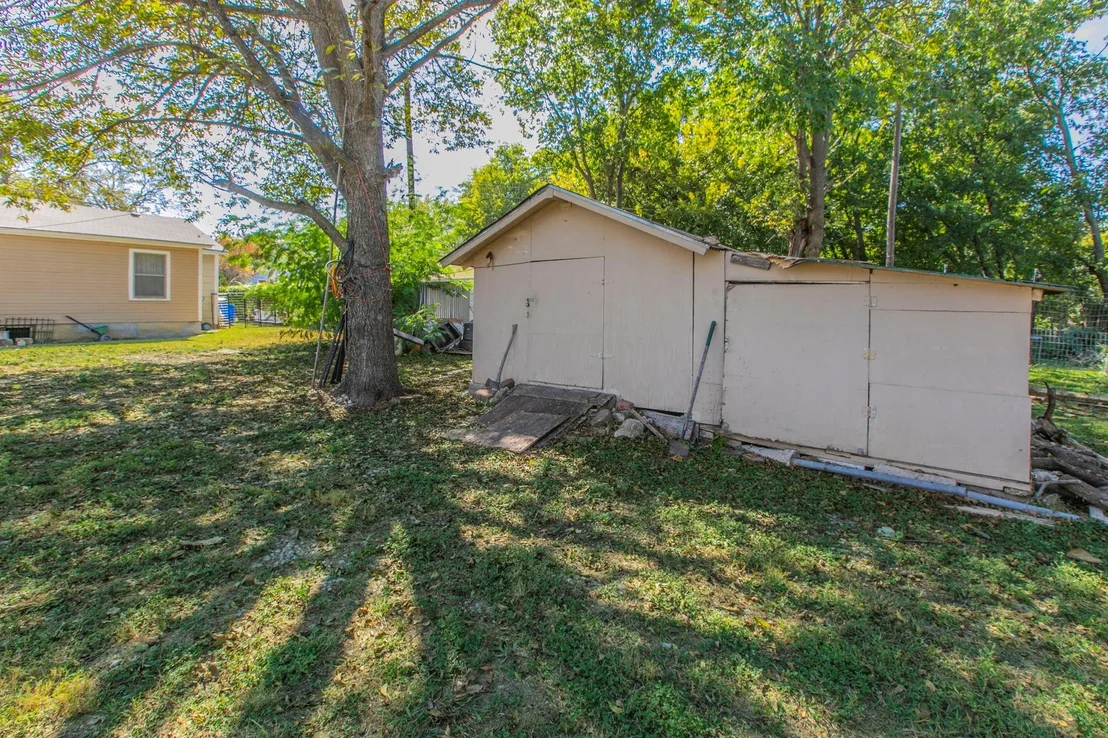 Photo of 2101 Pine Avenue
