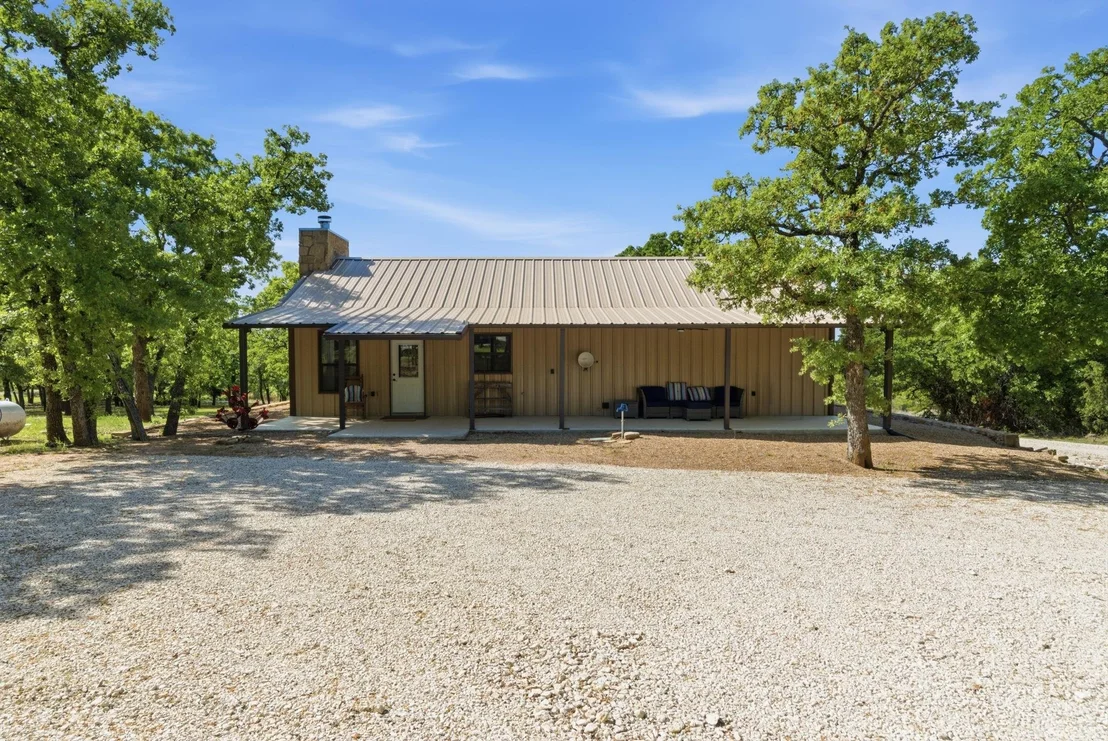 Photo of 2197 Netherly Lane