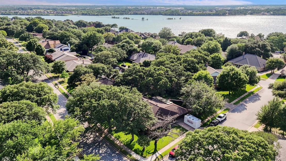 Photo of 3600 Lake Pontchartrain Drive
