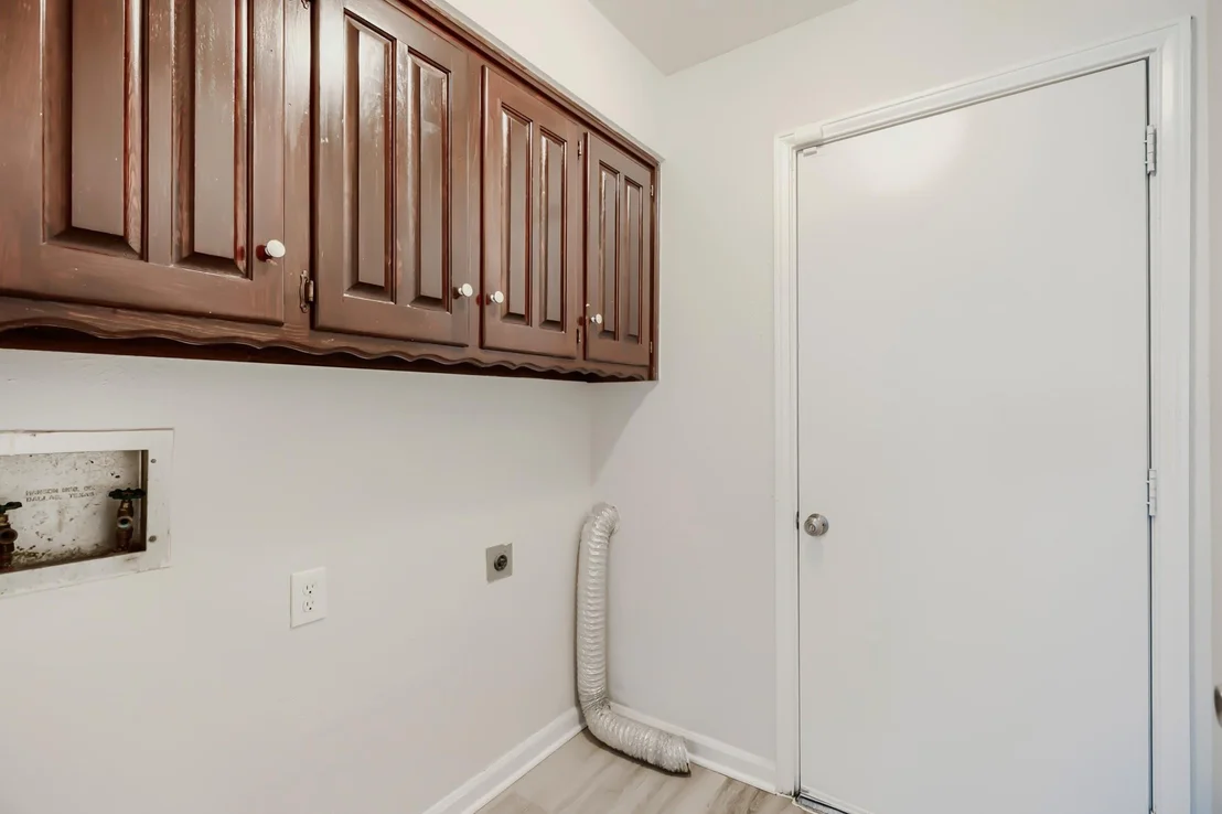 Photo of 937 Birchwood Drive