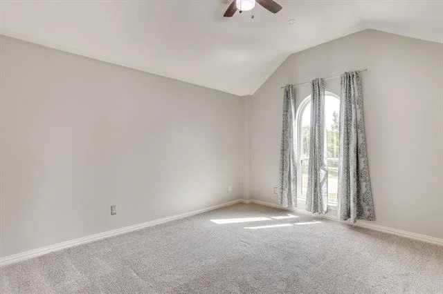 Photo of 18 Hideaway Court