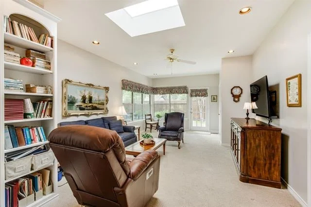 Photo of 331 Robin Way