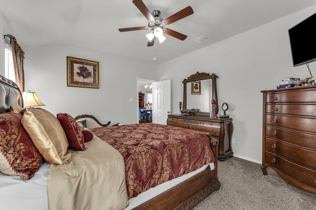 Photo of 2912 Brosnan Road