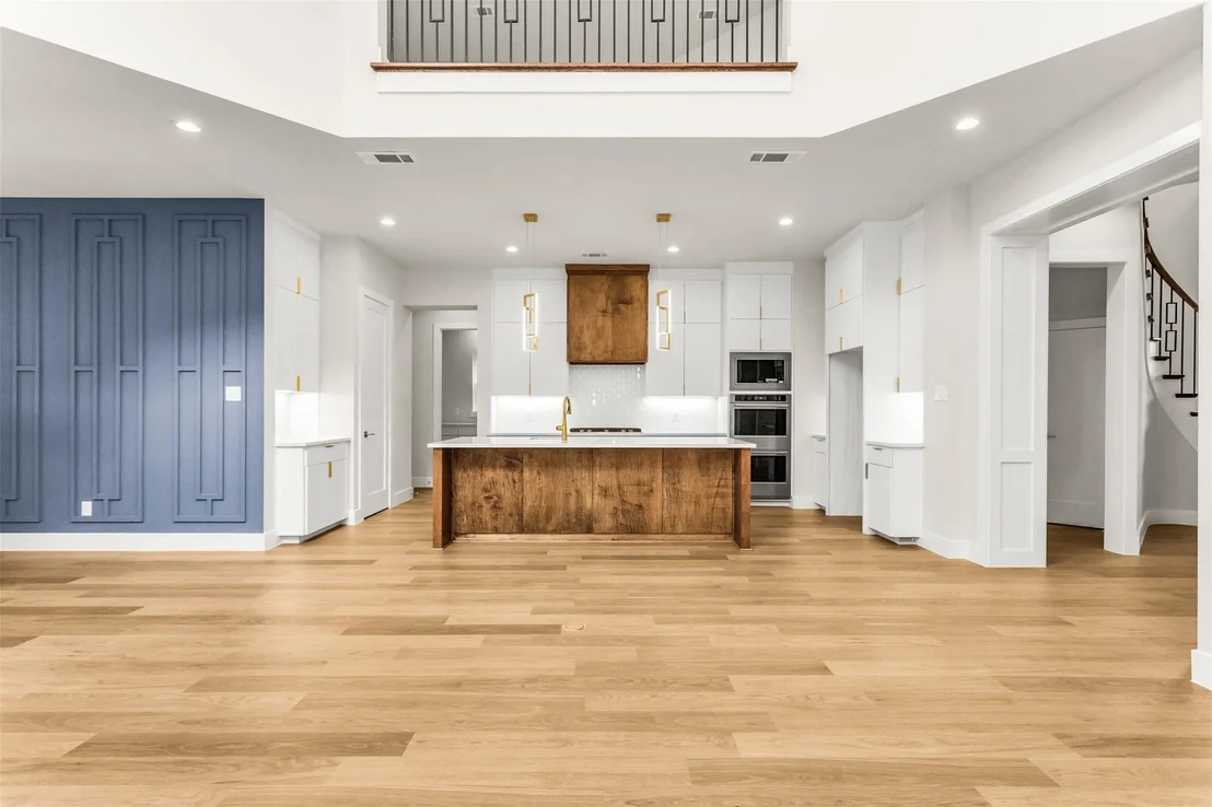 Photo of 13095 Broadhurst Drive