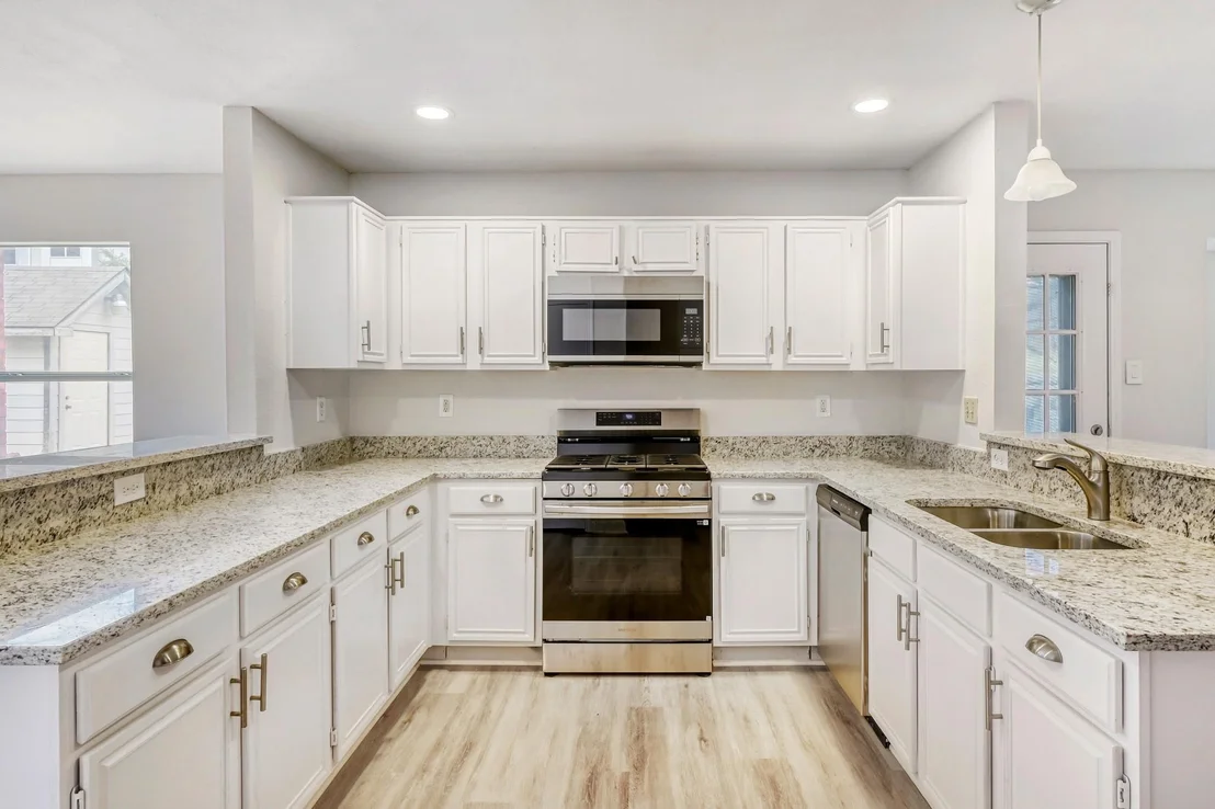 Photo of 2112 Meadowview Drive