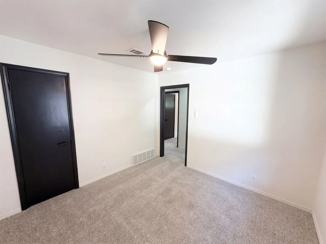 Photo of 1329 Wellington Drive