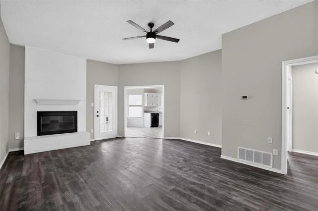 Photo of 6057 Hillglen Drive
