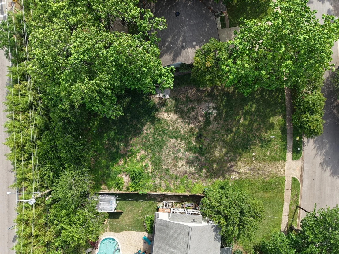 Photo of 7231 Syracuse Drive