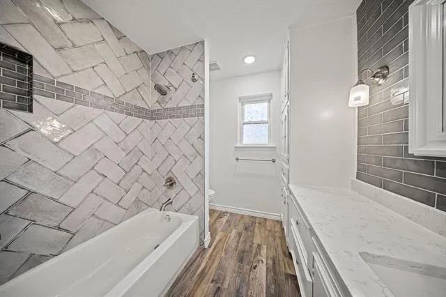 Photo of 203 Oak Forest Trail