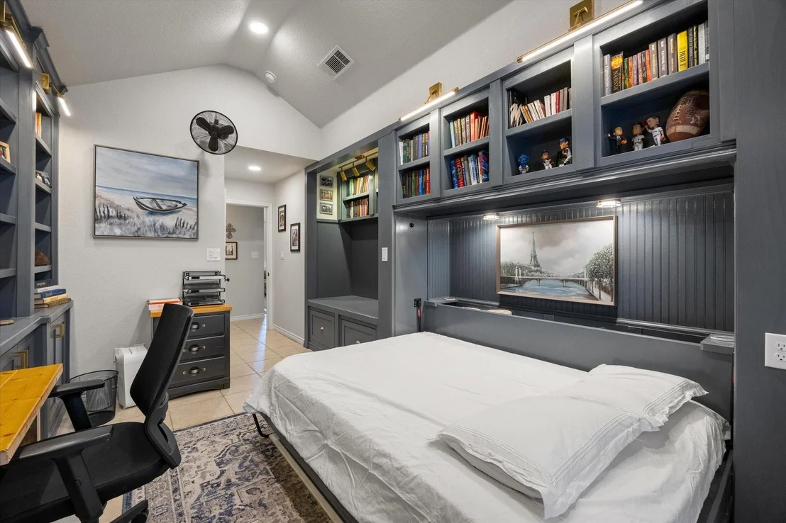 Photo of 4865 Compass Way