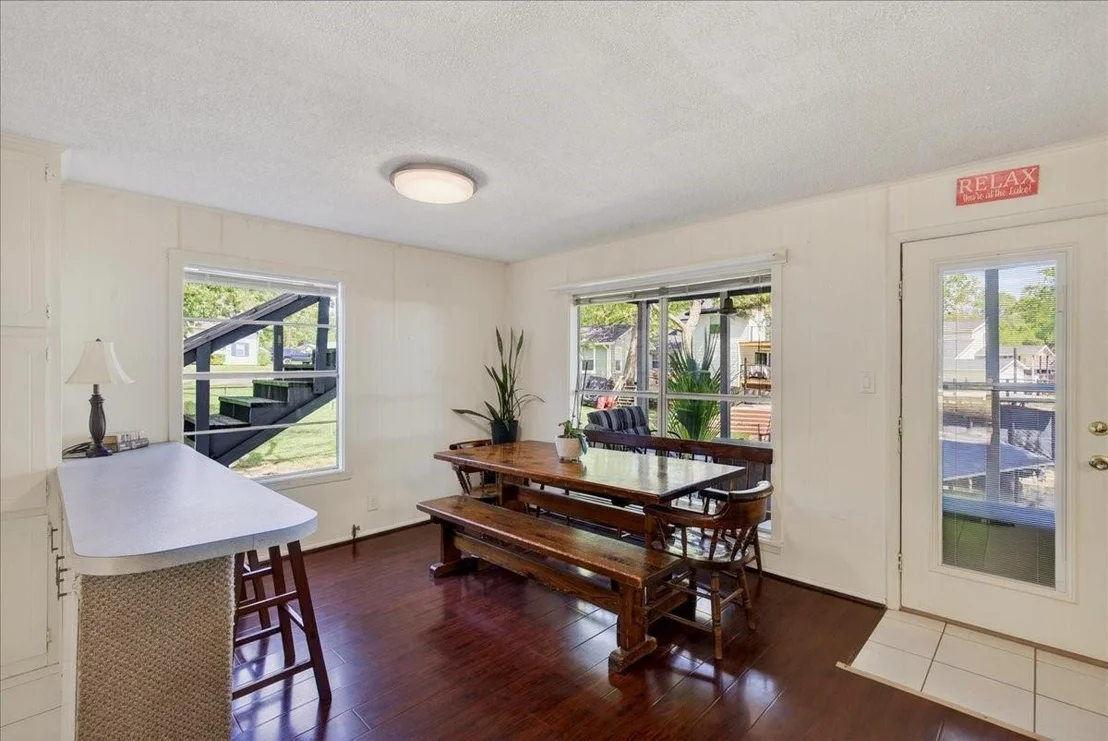Photo of 1529 Oak Shore Drive