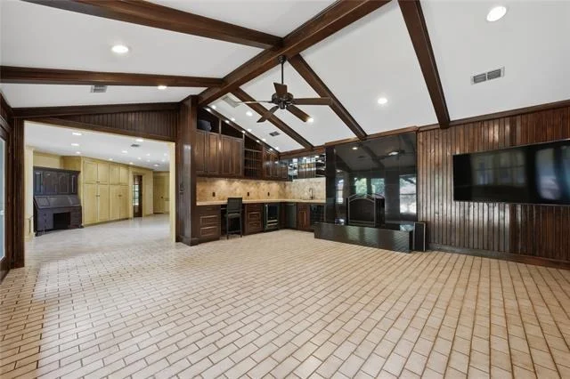Photo of 112 Willowbrook Drive