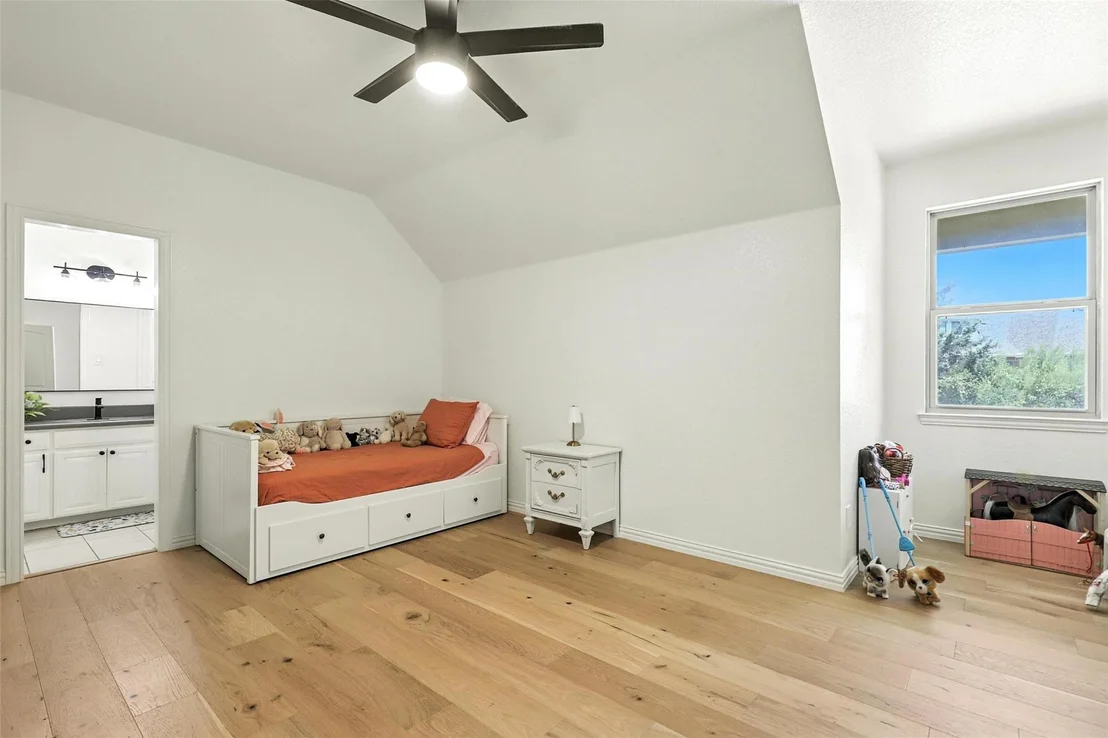 Photo of 381 Creek Bend Drive