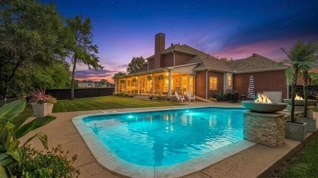 Photo of 2506 Oakbrook Circle