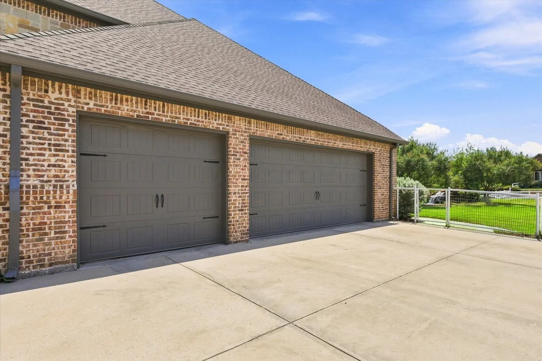 Photo of 1228 Robin Drive