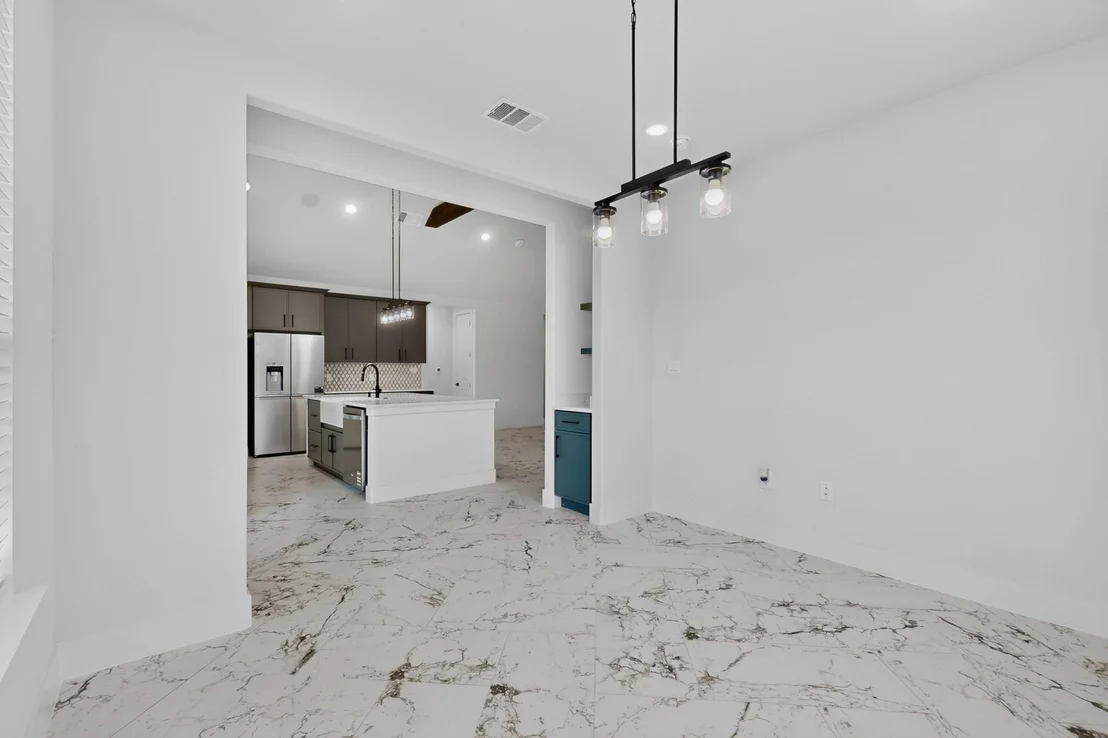 Photo of 1672 Brookview Drive