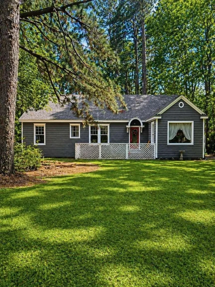 Photo of 2405 Meriwether Road