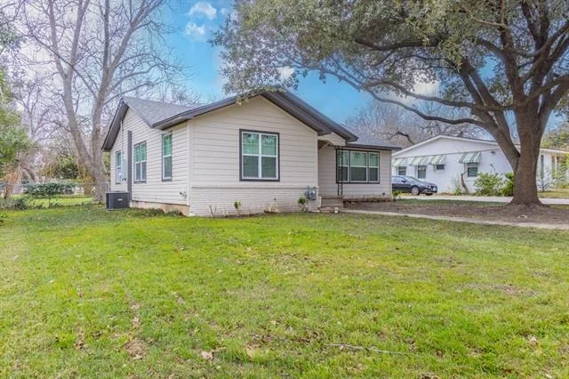 Photo of 804 N 43rd Street