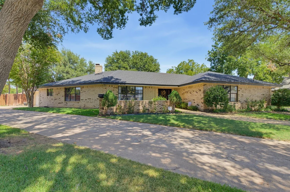 Photo of 38 Cypress Point Street