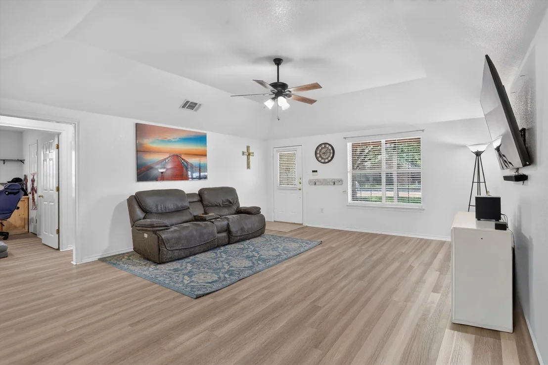 Photo of 1801 Rayna Drive
