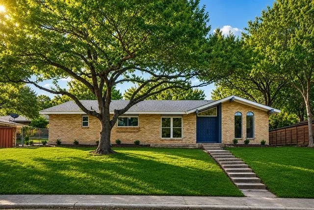 Photo of 3204 Greenbriar Lane