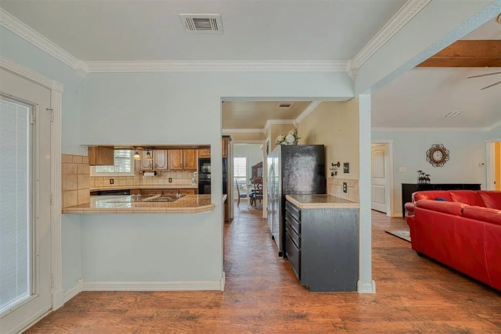 Photo of 1936 A Silver Maple Road