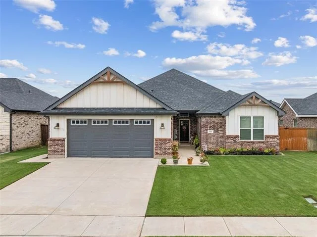 Photo of 7414 Big Country Way