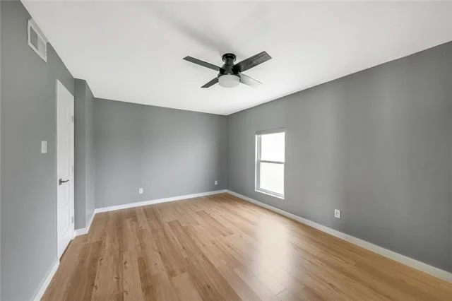 Photo of 9 Avenue Twenty