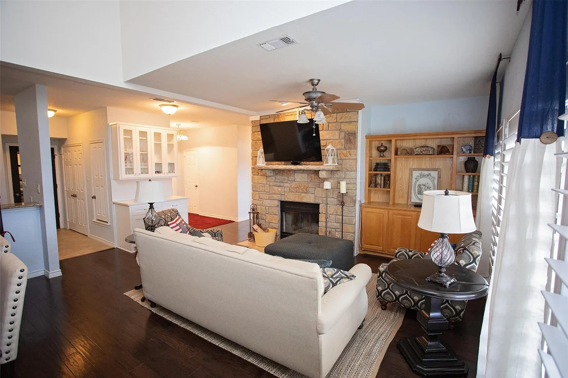 Photo of 1204 Eagle Point