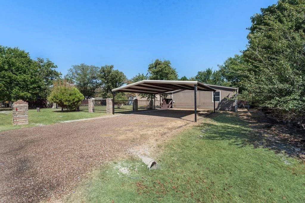 Photo of 1517 Mockingbird Lane