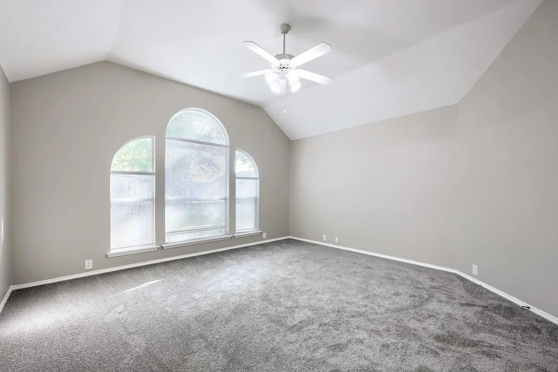 Photo of 605 Oakbrook Drive