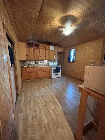 Photo of 1362 Woodridge