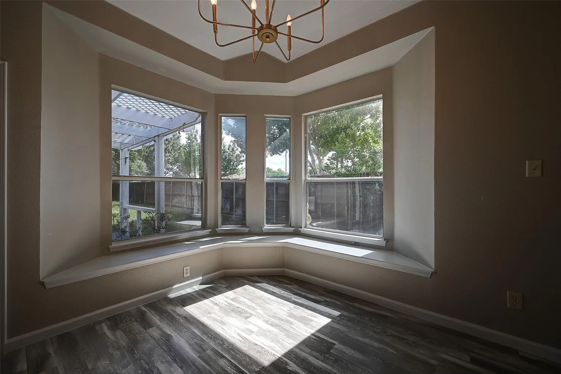 Photo of 7500 Parkgate Drive