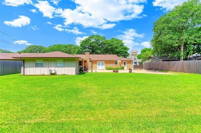 Photo of 1328 Brookside Drive