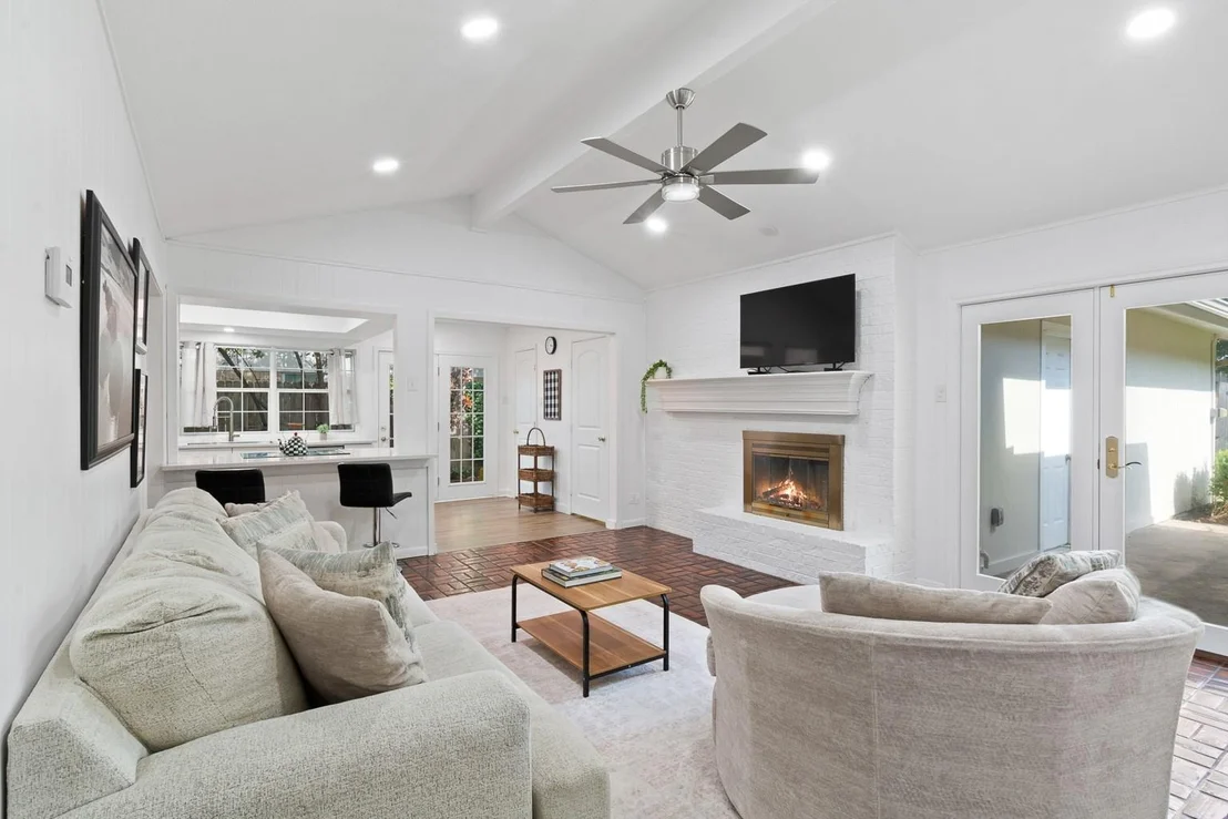 Photo of 803 Firestone Lane