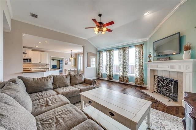 Photo of 1230 Amistad Drive