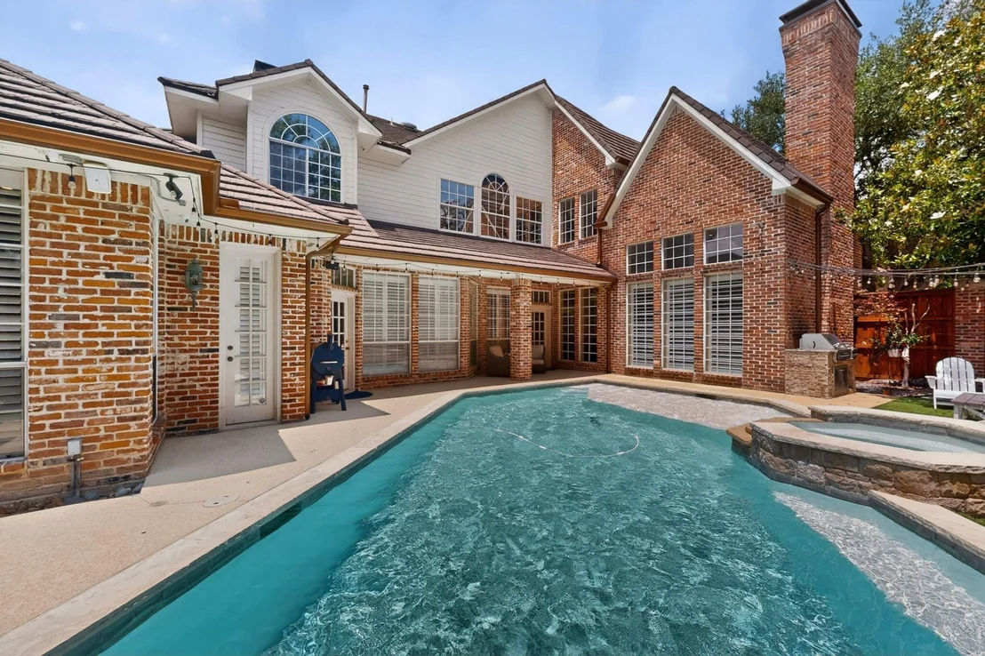 Photo of 5700 Walden Drive