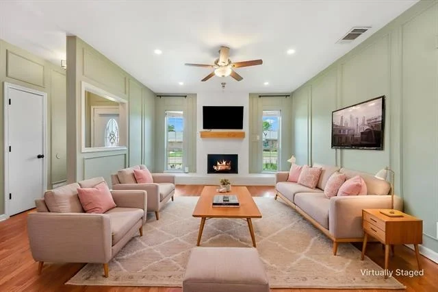 Photo of 328 Pinyon Lane