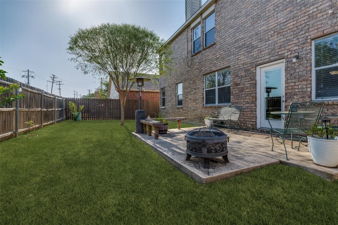 Photo of 4629 Indian Rock Drive