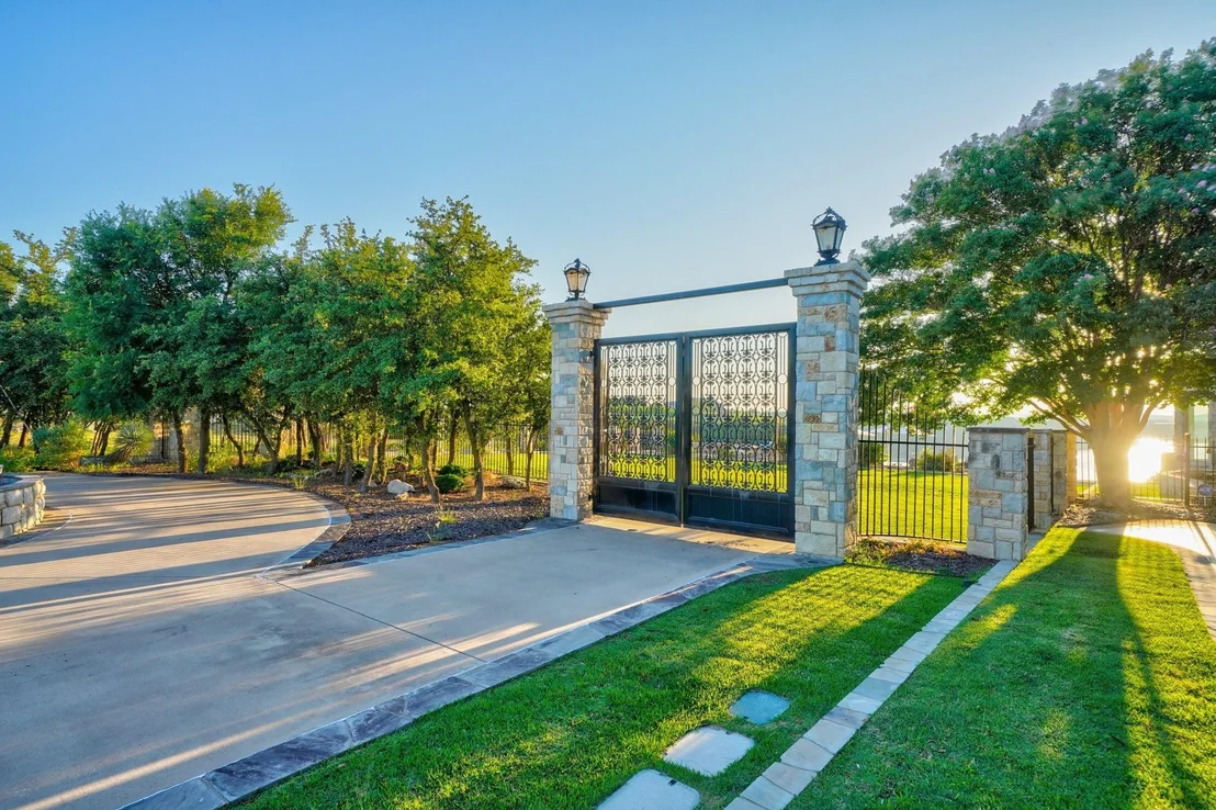 Photo of 175 Bay Hill Drive