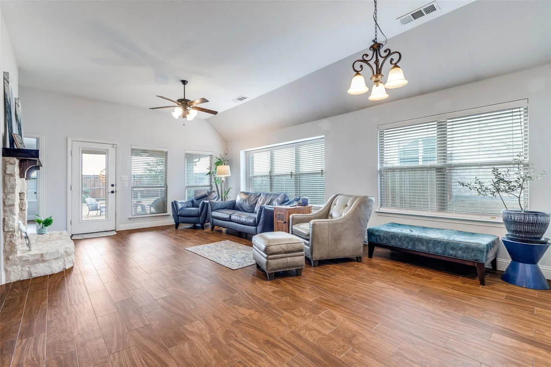 Photo of 513 Thompson Drive