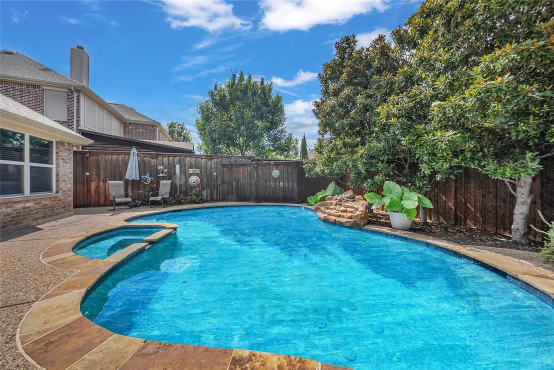 Photo of 6208 Brownstone Drive