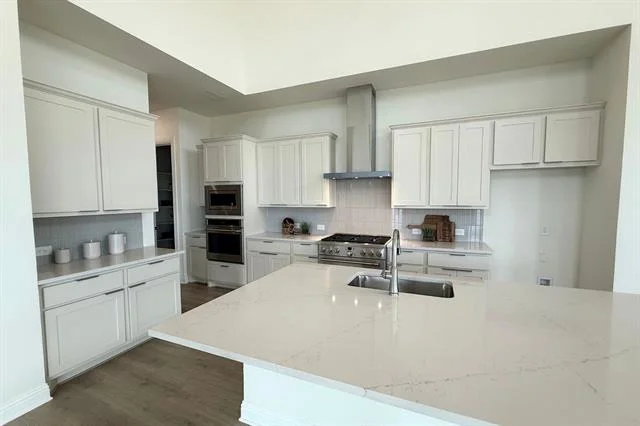 Photo of 817 Headwaters Drive