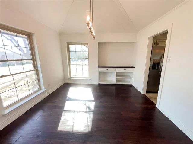 Photo of 401 Kenshire Drive