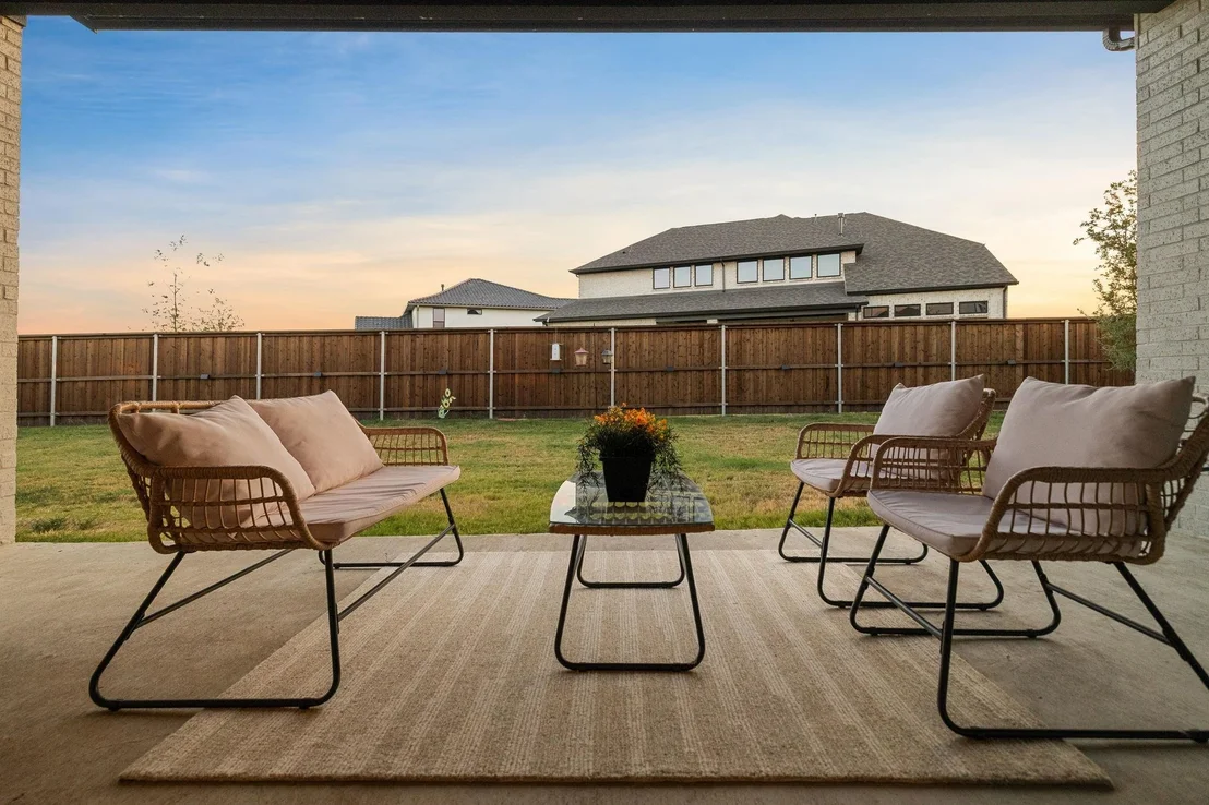 Photo of 2421 Heathrow Lane